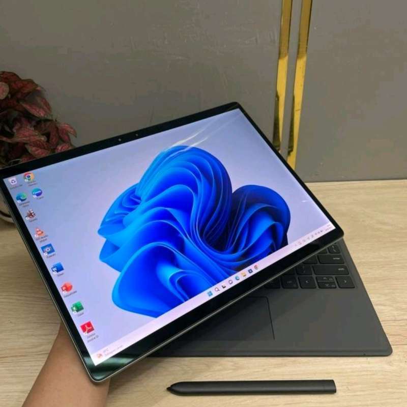 DELL Latitude 7320 i7/16/512GB タッチパネル