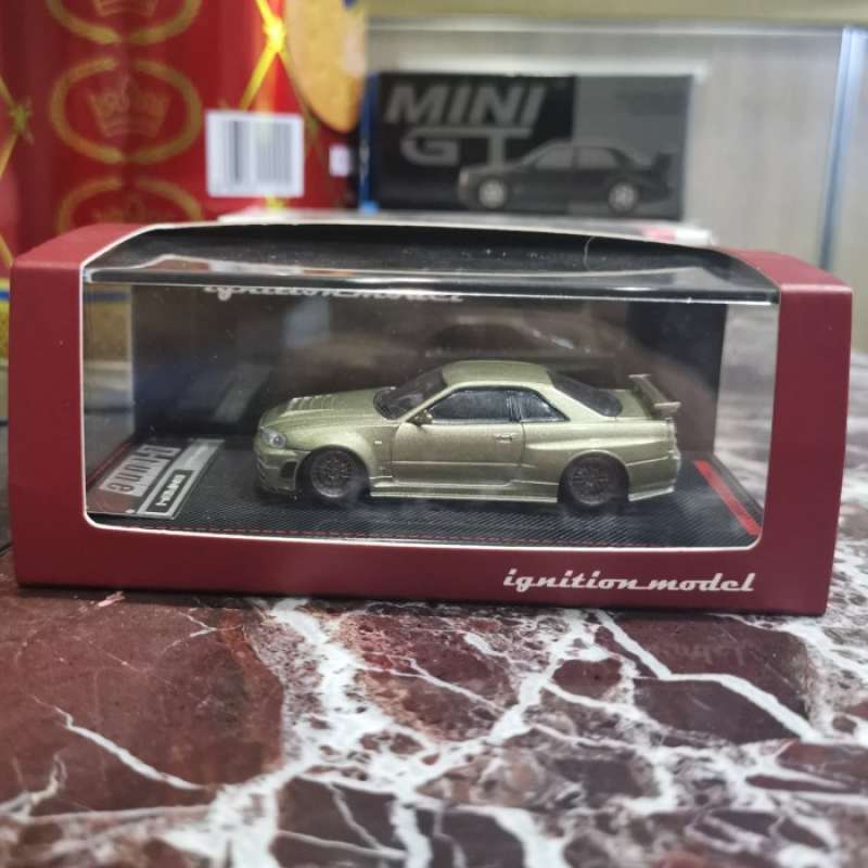 Era Q Modellino Nissan Skyline GTR R34 Z-Tune – Scala 1/64 – Colore Argento – Edizione Limitata Con Supporto – Fast & Furious