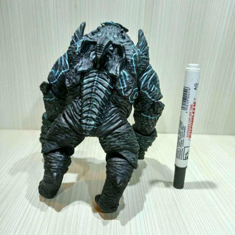 Pacific Rim Mainan Jual Mainan Action Figure Leatherback Pacific Rim Kaiju Kaiju Vinyl ...