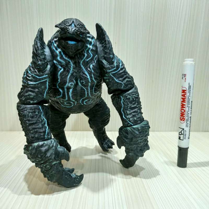 Pacific Rim Mainan Jual Mainan Action Figure Leatherback Pacific Rim Kaiju Kaiju Vinyl ...