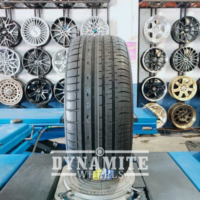 引き取り希望 215/55R17 4本50 エスティマ ハンコック ラウフェン 引き取り希望 215/55R17 4本50 エスティマ ハンコック ラウフェン