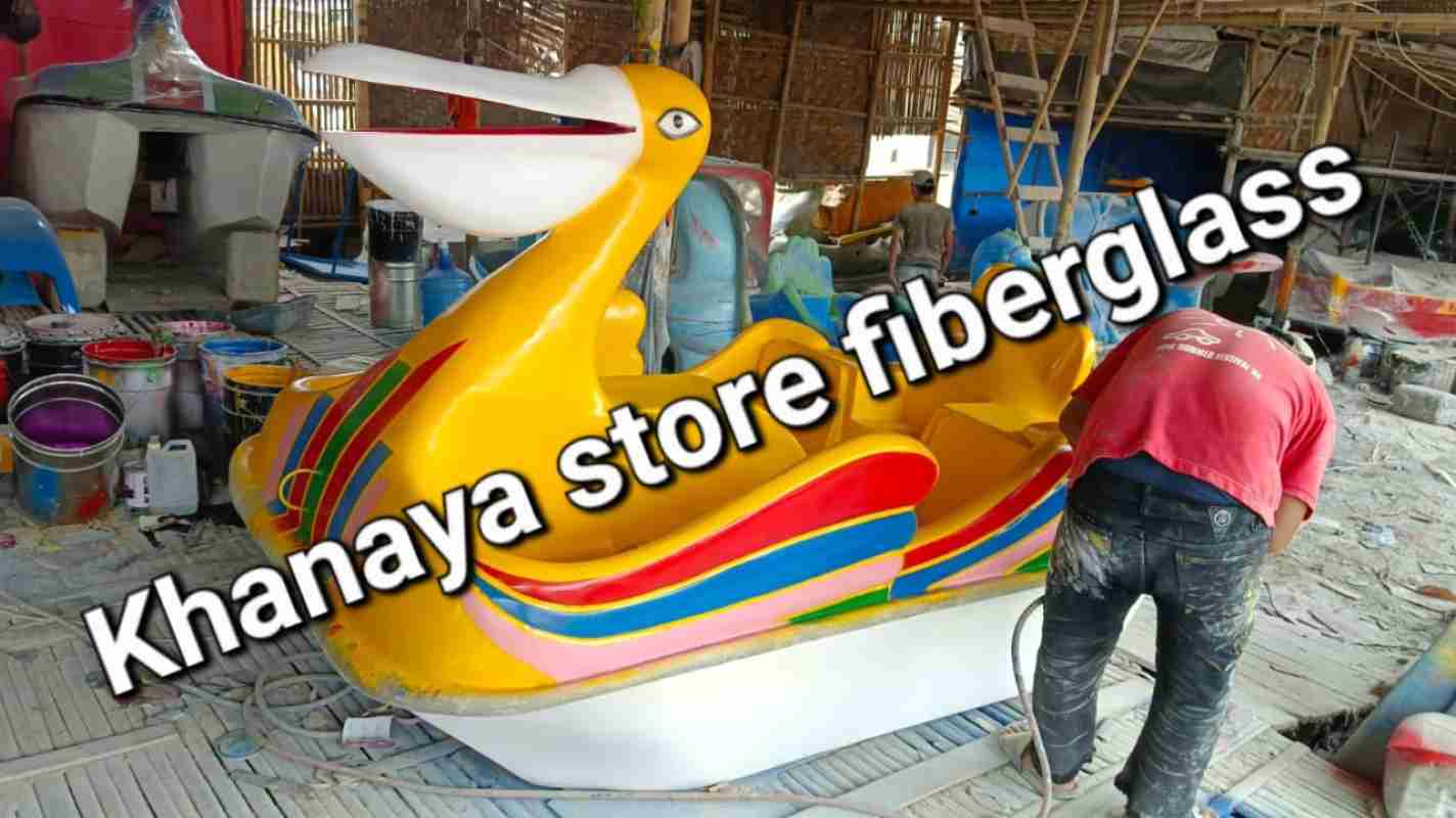 Burung pelikan fiberglass,sepeda air goes bebekan,perahu wisata karakter  pelikan sedang baru