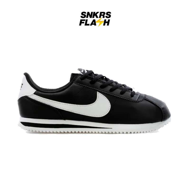 Sepatu Sneakers Pria NIKE CORTEZ TEXTILE BLACK WHITE HF0263001
