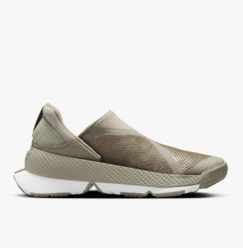 farfetch nike hands free go flyease