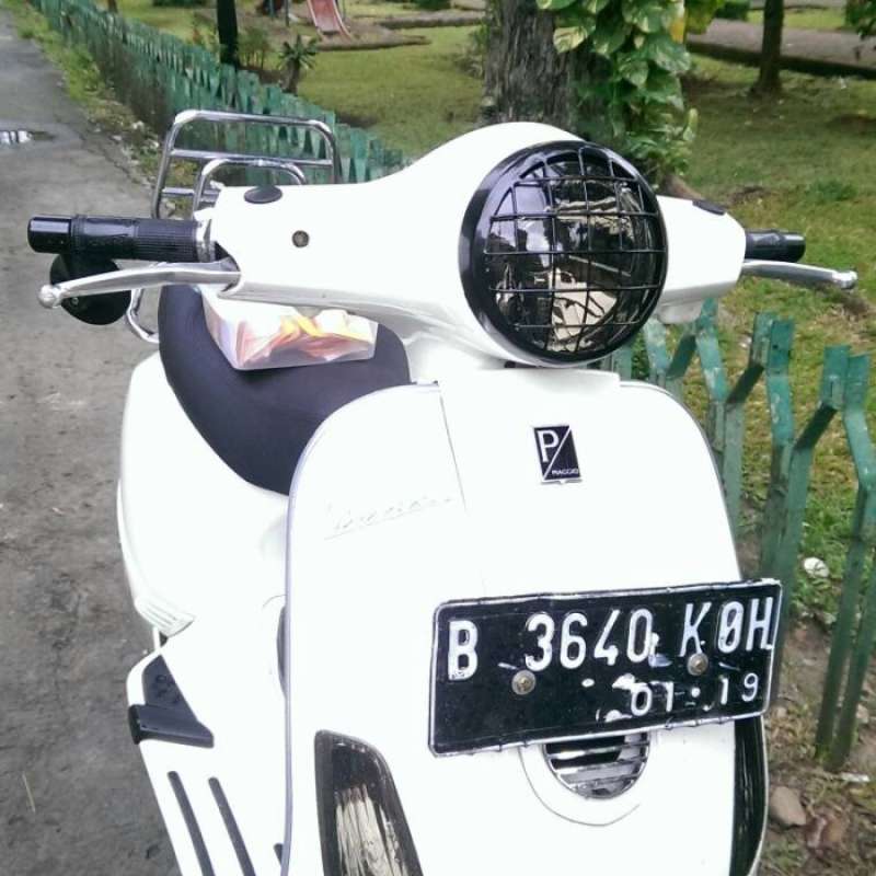 Promo Terbaru Grill Headlamp Lampu Depan Besi Modern Vespa Lx 125 150