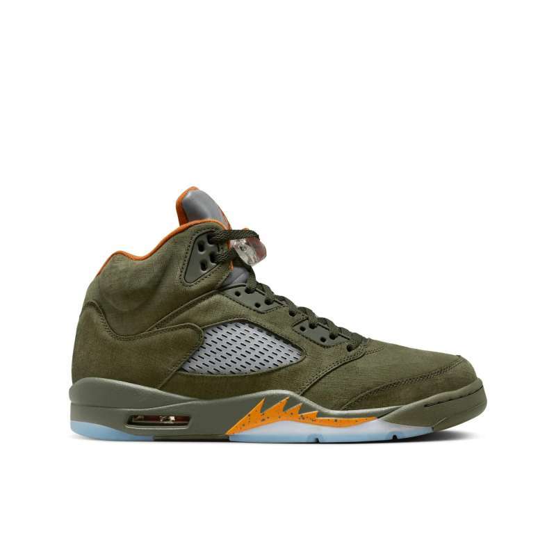 SEPATU BASKET NIKE AIR JORDAN RETRO NIKDD0587308