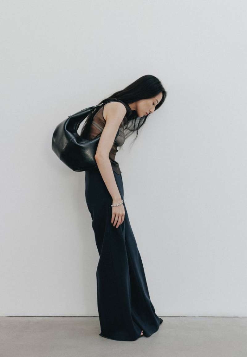 Atelier de LUMEN ■ Mossy Hobo Bag Lumen 24 New collection Mossy hobo bag 모시호보 백 atlm.kr l