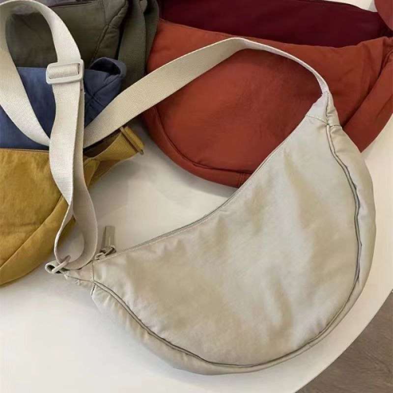 Waist bag uniqlo cheap