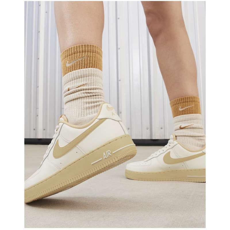 Sepatu Af1 07 Sail SEPATU SNEAKERS NIKE AIR FORCE '07 LV8 MONARCH