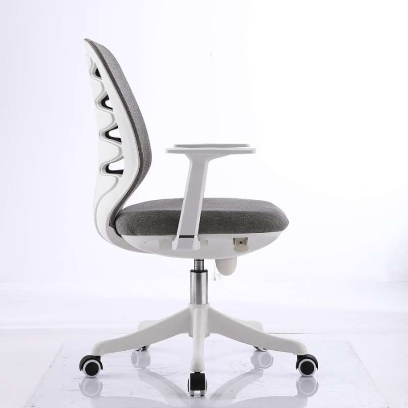 Kursi lumbar support clearance