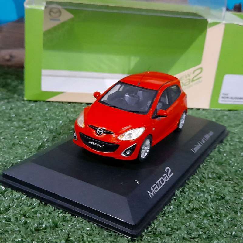 Diecast mazda hot sale 2