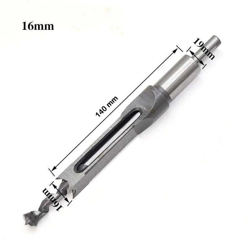 Men dachada eshakda etuk rus ayolni sikaman. Biri toplarni tepadi, ikkinchisi esa siltab tashlaydi