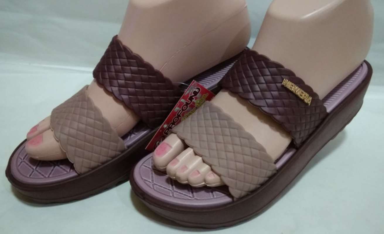 Jual Terlaris Sandal Wanita Wedges H4 Cm New Era Di Seller The Build Shop Meruya Utara ilir Kota Jakarta Barat Blibli
