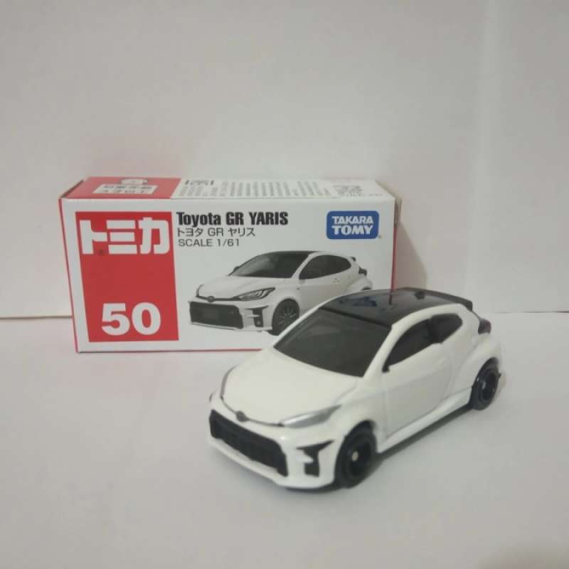 Voiture Miniature Tomica 1/65 - Toyota Prius Première Génération, édition 2024