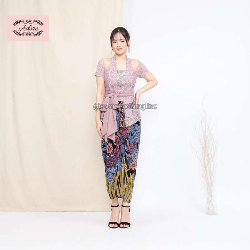 Adore clothing line top
