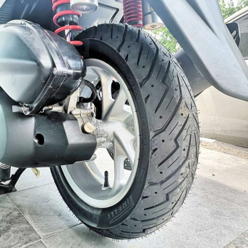 Pneu de Moto 130/70-16 Maggion Sportissimo II 61P TL Traseiro - Pneu de Pneu de Moto 130/70-16 Maggion Sportissimo II 61P TL Traseiro - Pneu de