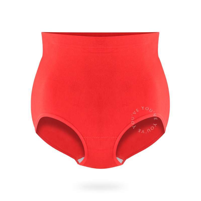 Qisqa yubka va pantiesda etuk etuk