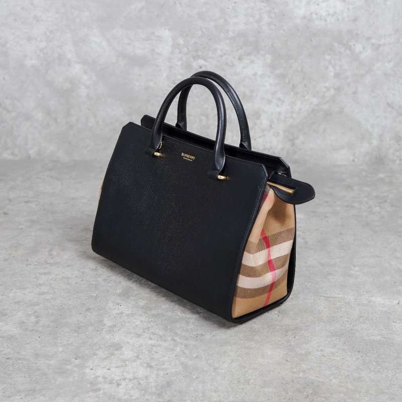 Burberry bag harga 2025