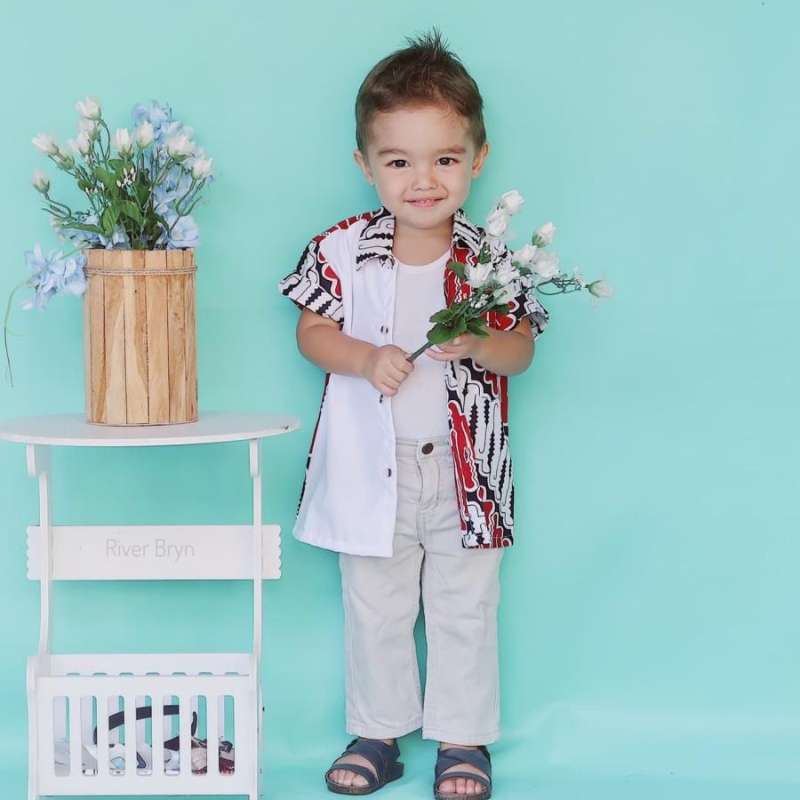 Jual couple baju batik kakak adik cewek cowok kemeja mix dan kebaya