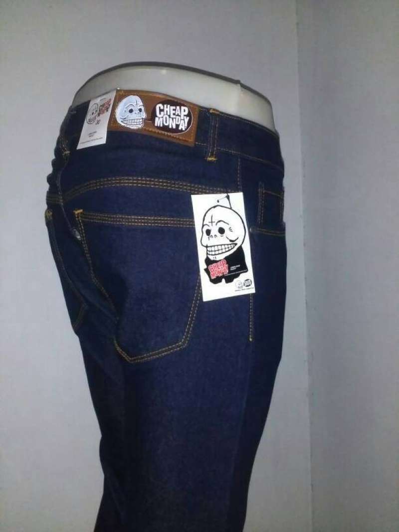 Harga jeans cheap monday sales original
