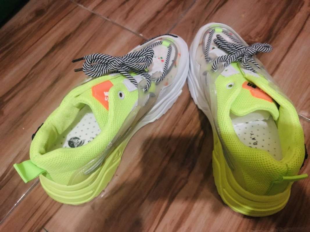 Jual Sneakers Hijau Neon stabilo Di Seller Velvet Store Cengkareng Timur Kota Jakarta Barat Blibli
