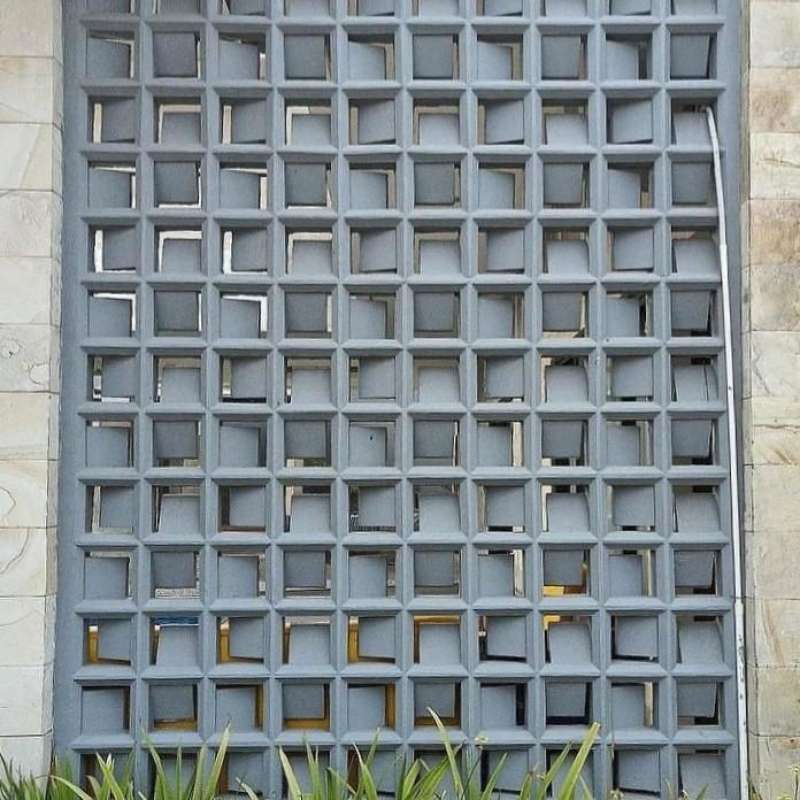 5 Rekomendasi Roster Dinding Teras yang Estetik dan Fungsional