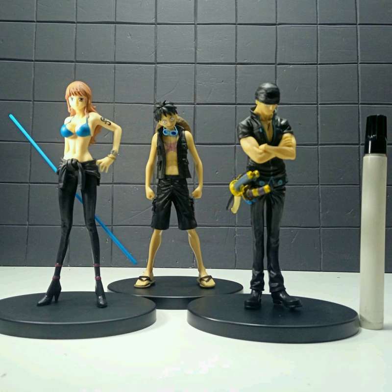 Jual mainan action figure roronoa zoro nami monkey d luffy black jacket