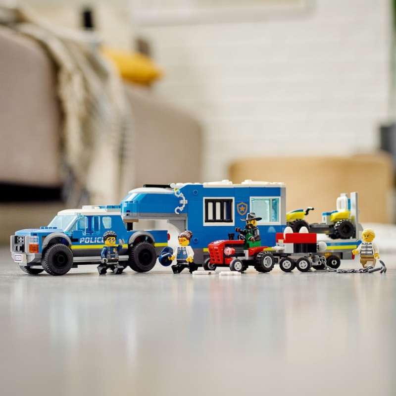 Amazon Town Center Lego LEGO 7743 City Police Command Center Town