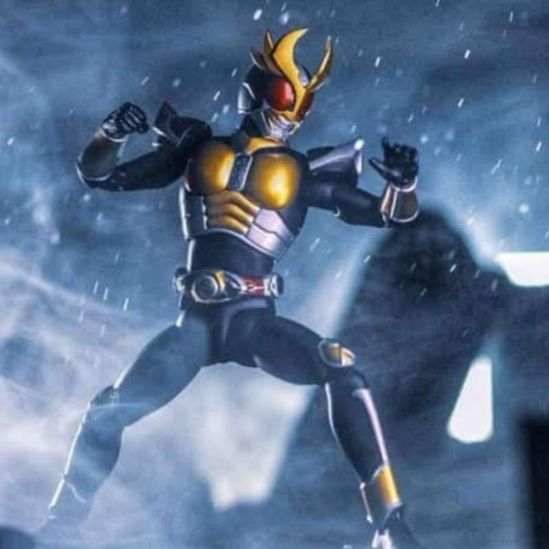 Bandai S.H.Figuarts Kamen Rider Agito Shining Form - Action Figure 15cm Con Accessori - 2