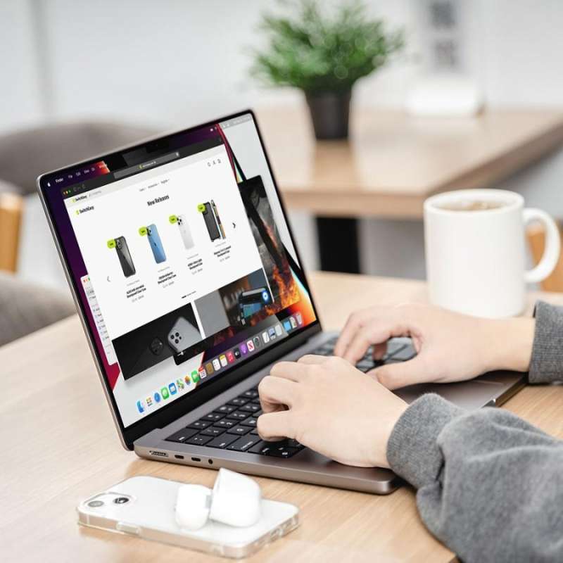 Anti Gores Screen Protector Macbook Air/Pro 13/14/16 inch SwitchEasy
