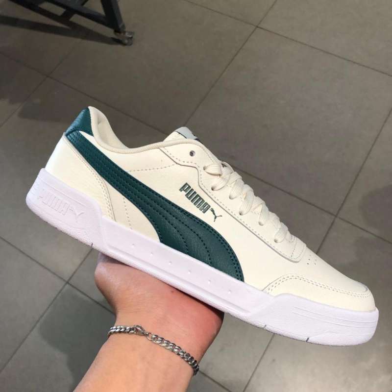 PUMA Sepatu Sneakers Kasual Caracal Vaporous Gray-Varsity Green 369863 39