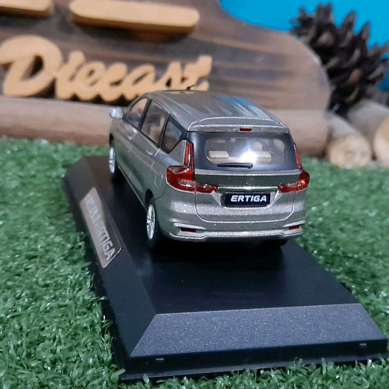 Tomica suzuki ertiga cheap