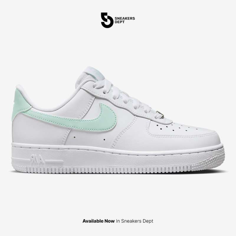 Promo Sepatu Sneakers Wanita Nike Air Force 1 07 Dd8959113 Original Diskon 36 Di Seller Sneakers Dept Official Store Department Sports Outlet sneakersdept Kota Bekasi Blibli