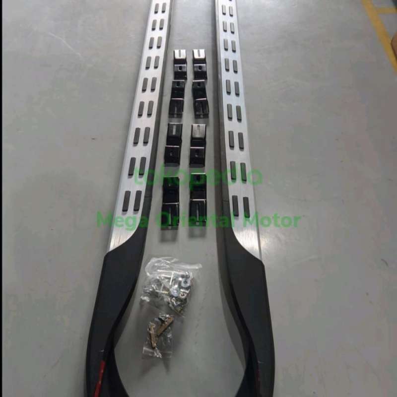 Jual Footstep / Foot Step Pijakan Kaki Otoproject Innova Zenix Di ...