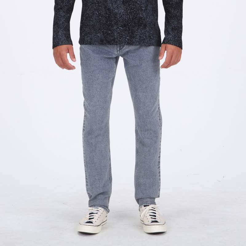 VOLCOM MLD SOLVER MODERN TAPERED FIT JEANS