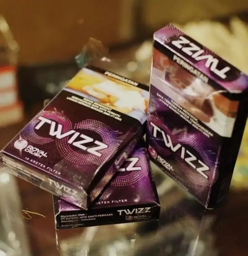 Twizz Handshake Jual Rokok Twizz Royal 16s 1 Bungkus Di Seller Toko Galileo - Sinduadi ...