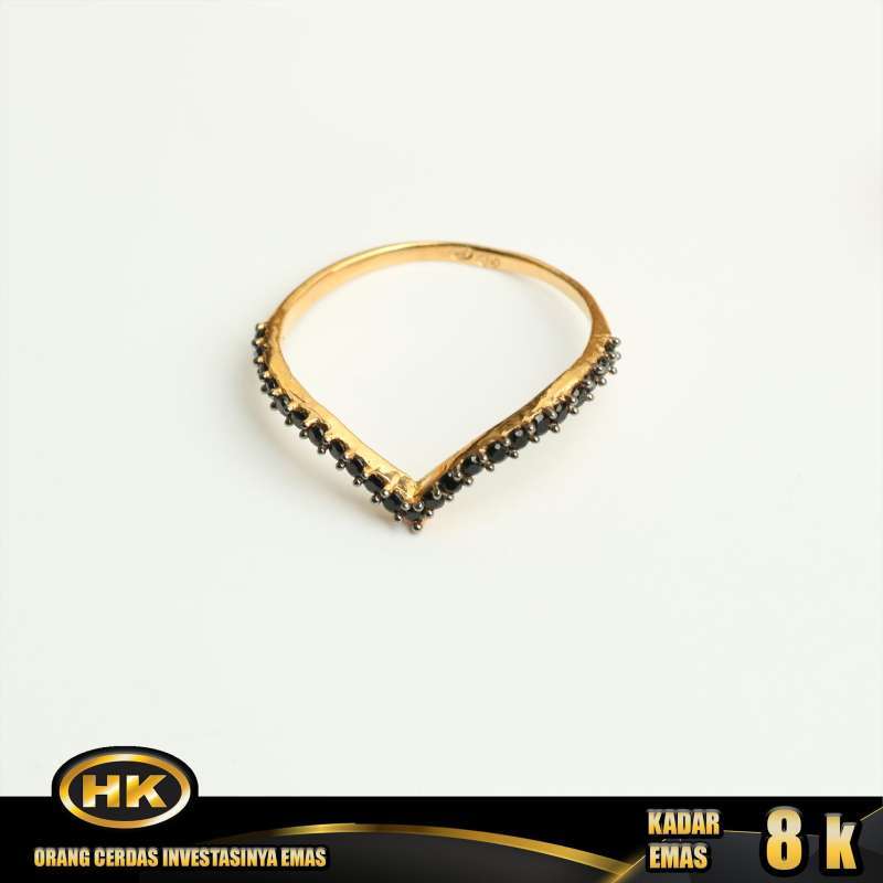 Onlaynda tuklarni yalab qoyadi