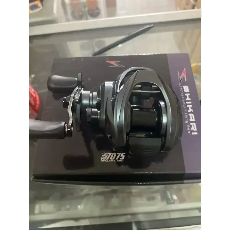 shimano 50 wide lrs reels 1 gear ratio hunter series Color:Bleeding Shiner Left Hand vs. Right