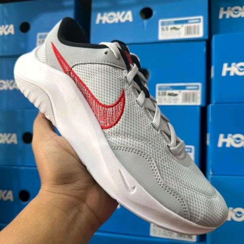 NIKE LEGEND ESSENTIAL NN TRAINING FOR MEN ORIGINAL BNIB (DM1120 010)