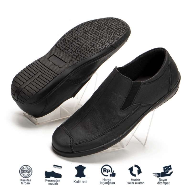 Slip on pria terbaik on sale
