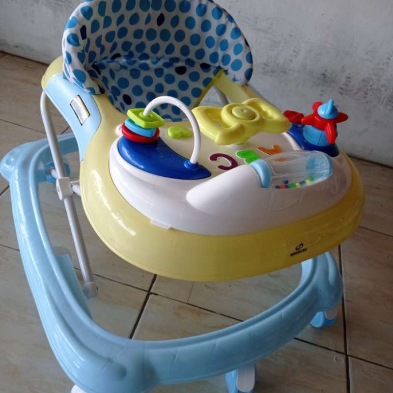 Harga baby walker di giant clearance