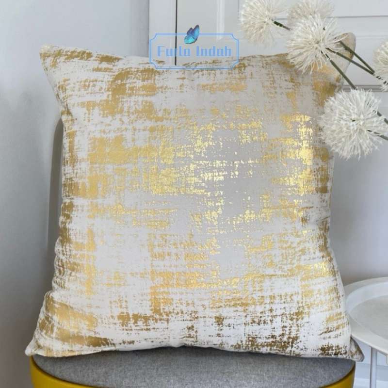 Sarung Bantal White And Gold Couch Pillows Promo Sarung Bantal