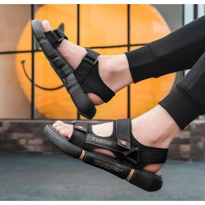 Street Style Comfortable Sandals To Walk In Street Style