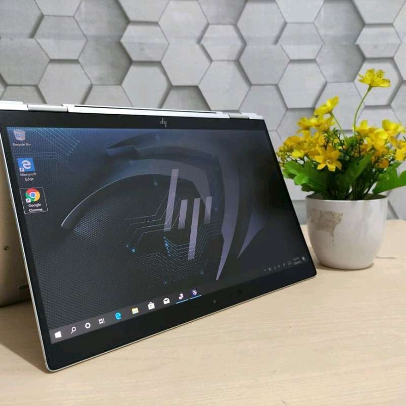 HP EliteBook X360 1030 G4 2-in-1 Ricondizionato – 13.3" FHD, I5-8365U, 8GB RAM, 256GB SSD, Win11 Pro, Tastiera JA, Adesivi Layout IT/DE/ES/FR