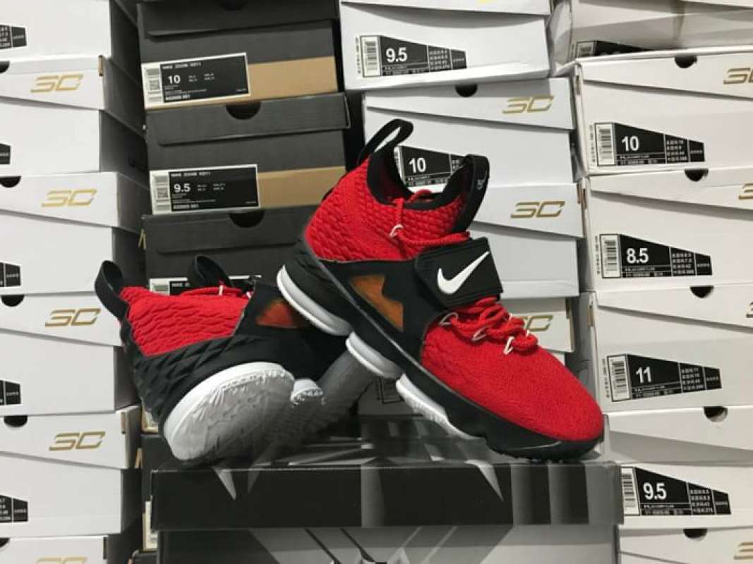 Jual Lebron 15 Red Diamond Turf Di Seller Harsastore Tugu Selatan Kota Jakarta Utara Blibli