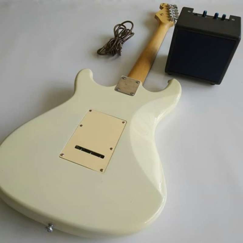 Jual paket Gitar Listrik Fender Stratocaster cream amply d…