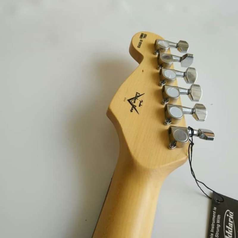 Jual paket Gitar Listrik Fender Stratocaster crea…