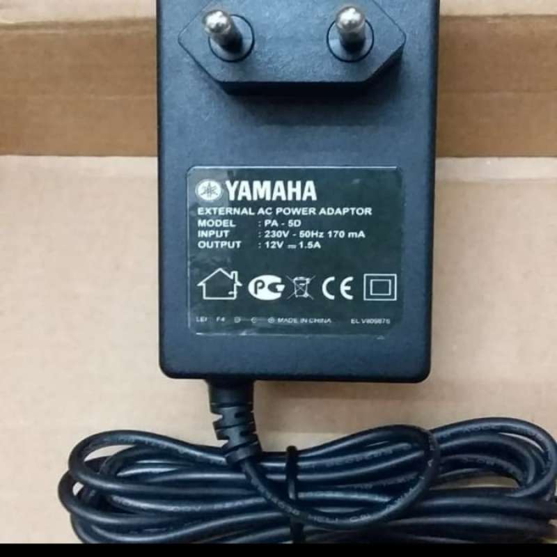 Alimentatore AC/DC 12V Per Tastiere Yamaha (PSR-730, PSR-740