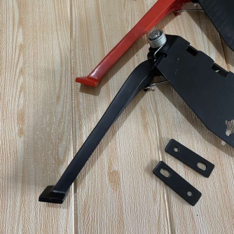 Etrier de frein avant droit pour Alfa Roméo type 105 et 115 (1971-1993 Etrier de frein avant droit pour Alfa Roméo type 105 et 115 (1971-1993