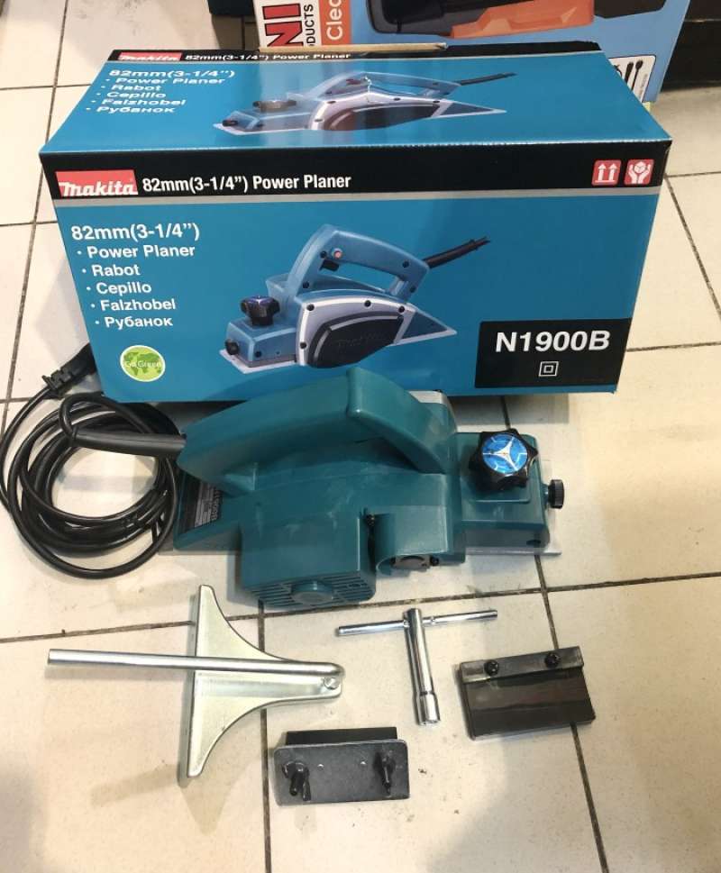 Makita 1900 2025